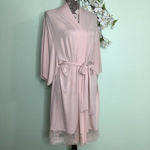 Eberjey Rosalia Lace Modal Limited Edition Antique Rose Short Wrap Robe Pink